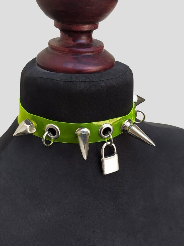 Sk8ter Choker