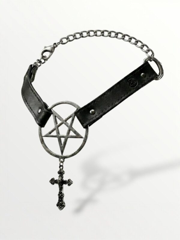 Aloqua Collar