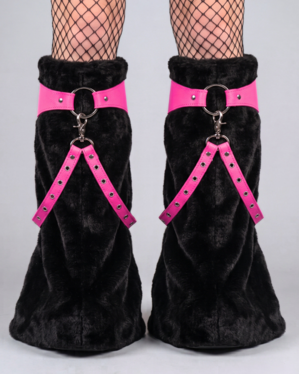 Warning Leg warmers